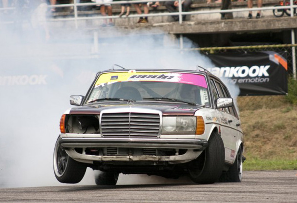  the box Who associates an old Mercedes with drifting in first place